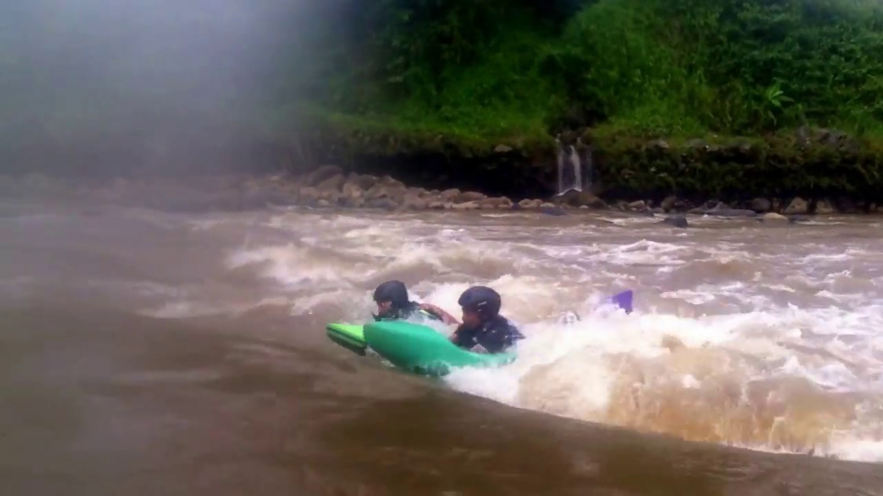 Wave riverboarding Tasikmalaya ~surfing ciwulan river