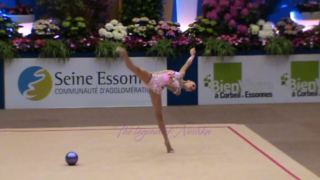 Yana KUDRYAVTSEVA (RUS) ball - 2014 Corbeil AA