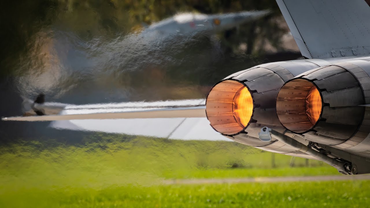 Spectacular F/A-18 Hornet Afterburner Take off in Wet Conditions [4K]