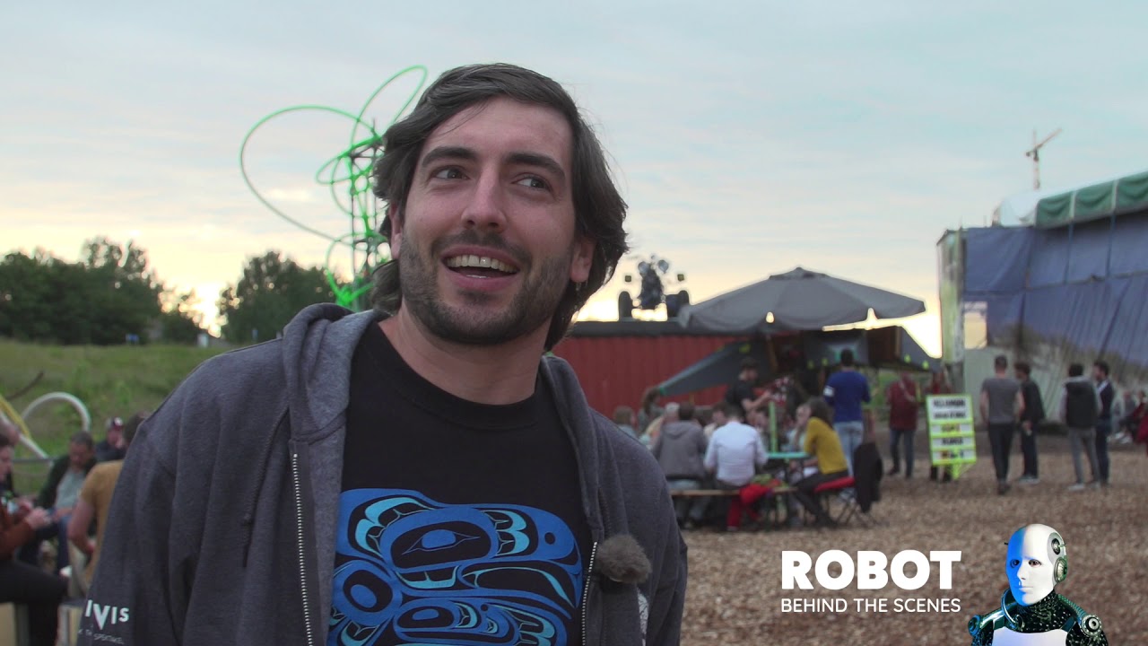 Behind the scenes bij Theater Spektakel ROBOT - de HULK robot