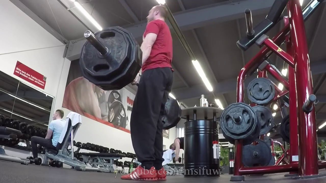 Deadlift 200kg x5