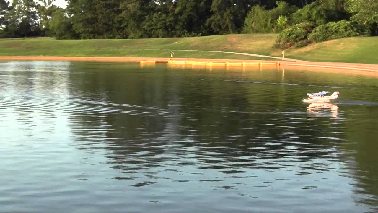 E-flight Apprentice on floats GoPro HD and Cannon Vixia