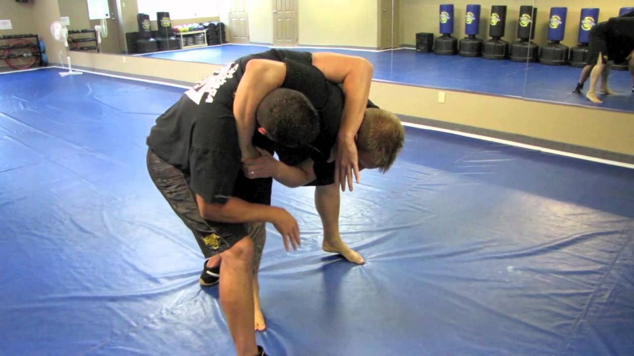Krav Maga - Defense Against Standing Headlock