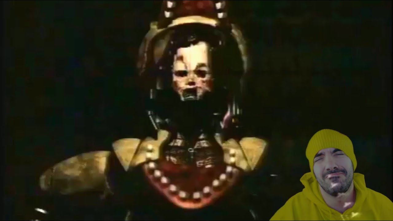 Hay ALGUIEN SUFRIENDO DENTRO de WITHERED CHICA (FNAF/VHS) Reacción