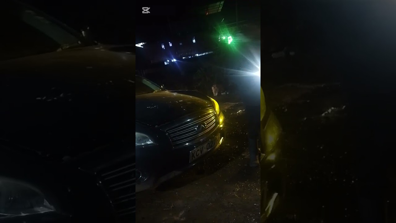 So i visited mirema drive tonight and there is a car that has been stack fo sometime 