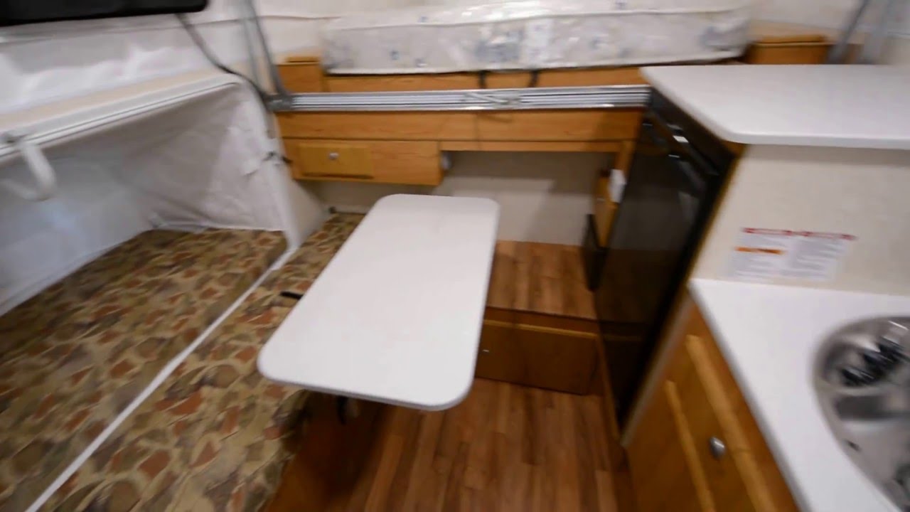 Northstar Offroada 7SS slide-on camper - with side bed - interior