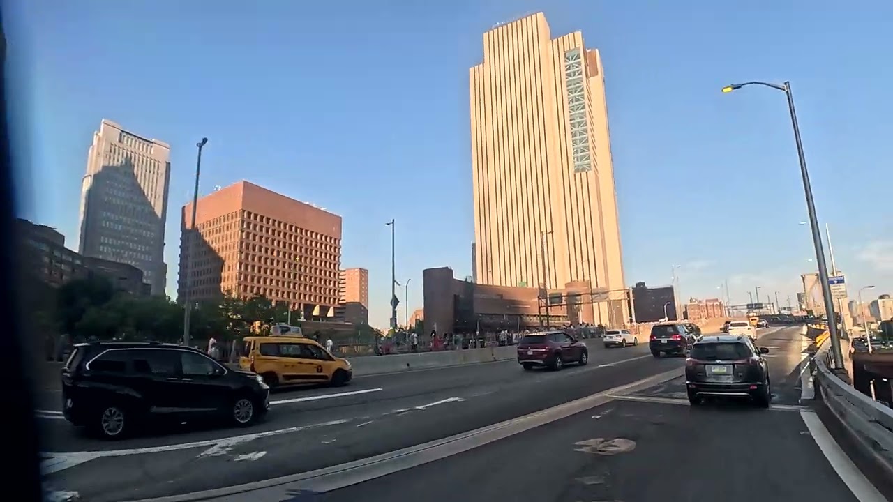 4K Driving Over Brooklyn Bridge from Manhattan to Brooklyn New York City NYC Daytime ASMR