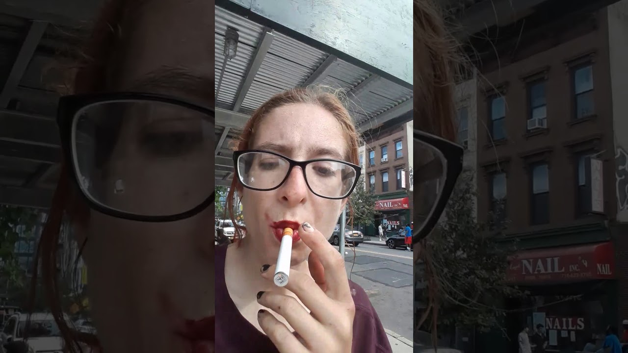 Electronic cigarette Vape that looks like a real cigarette