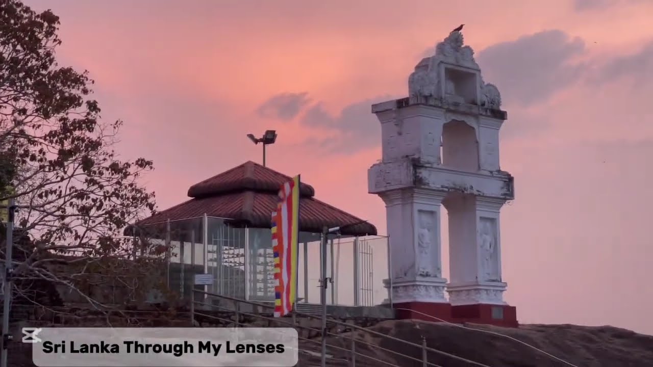 My visit to Thanthirimale temple at sunset #srilanka #travel #lordbuddha #anuradapura #travelvlog 