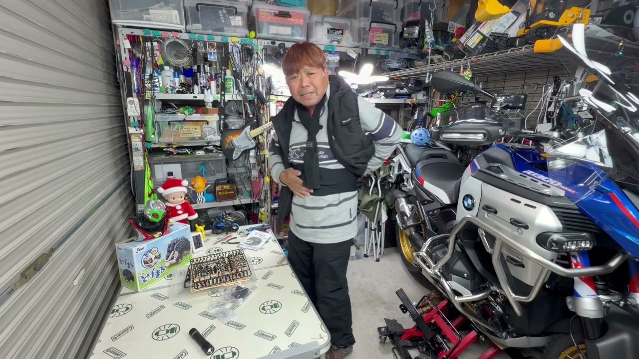 🍻外わ雪‼️てらやんガレージの中わポカポカ⁉️遊んでるでしょー楽しいでしょー⁉️