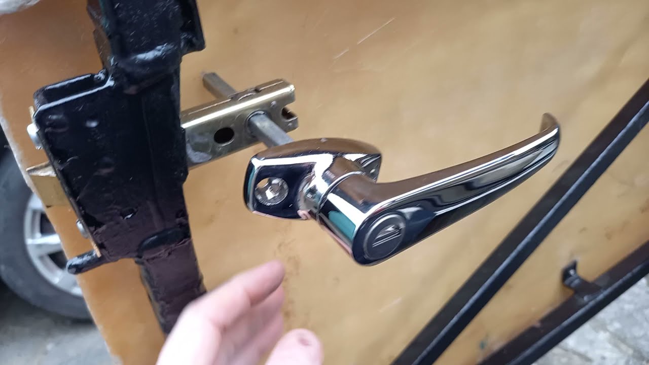 Classic Mini FRA Fibreglass Bodied Build Project #3 of 5