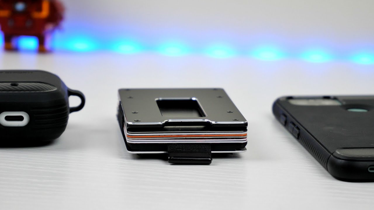 Aviator Slide Wallet Review | A super compact wallet