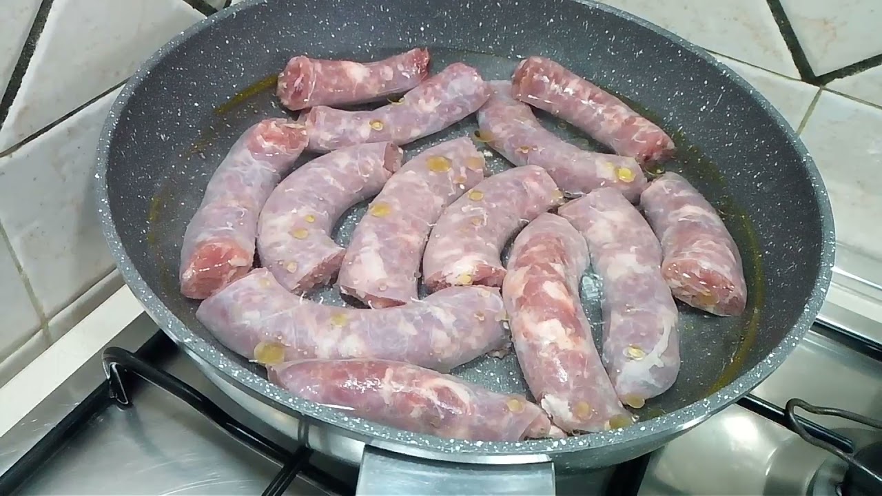 patate con salsiccia e piselli