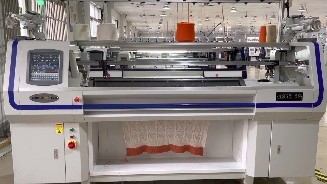 China leading factory Fully fashion computerized flat knitting machine . Sweater knitting machine .