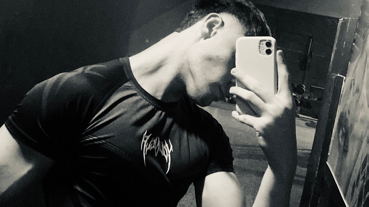 SE el CHICO RARO 