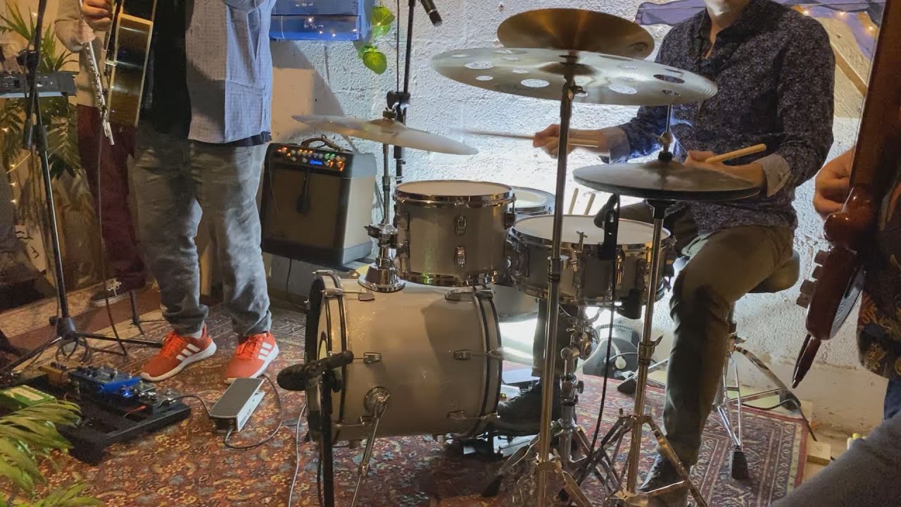 Swinging with Selah Collective in Sofar Tel-Aviv