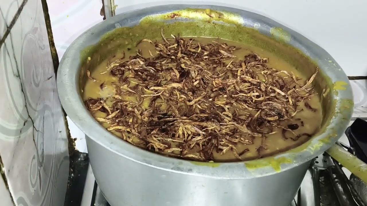 Hyderabadi famous haleem by mummy's kitchen ☺️😋#food #homemadereceipe #indianrecipes #viral 