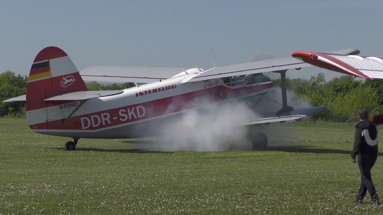 Antonov AN-2 Fliegerfest Flugplatz Aschersleben