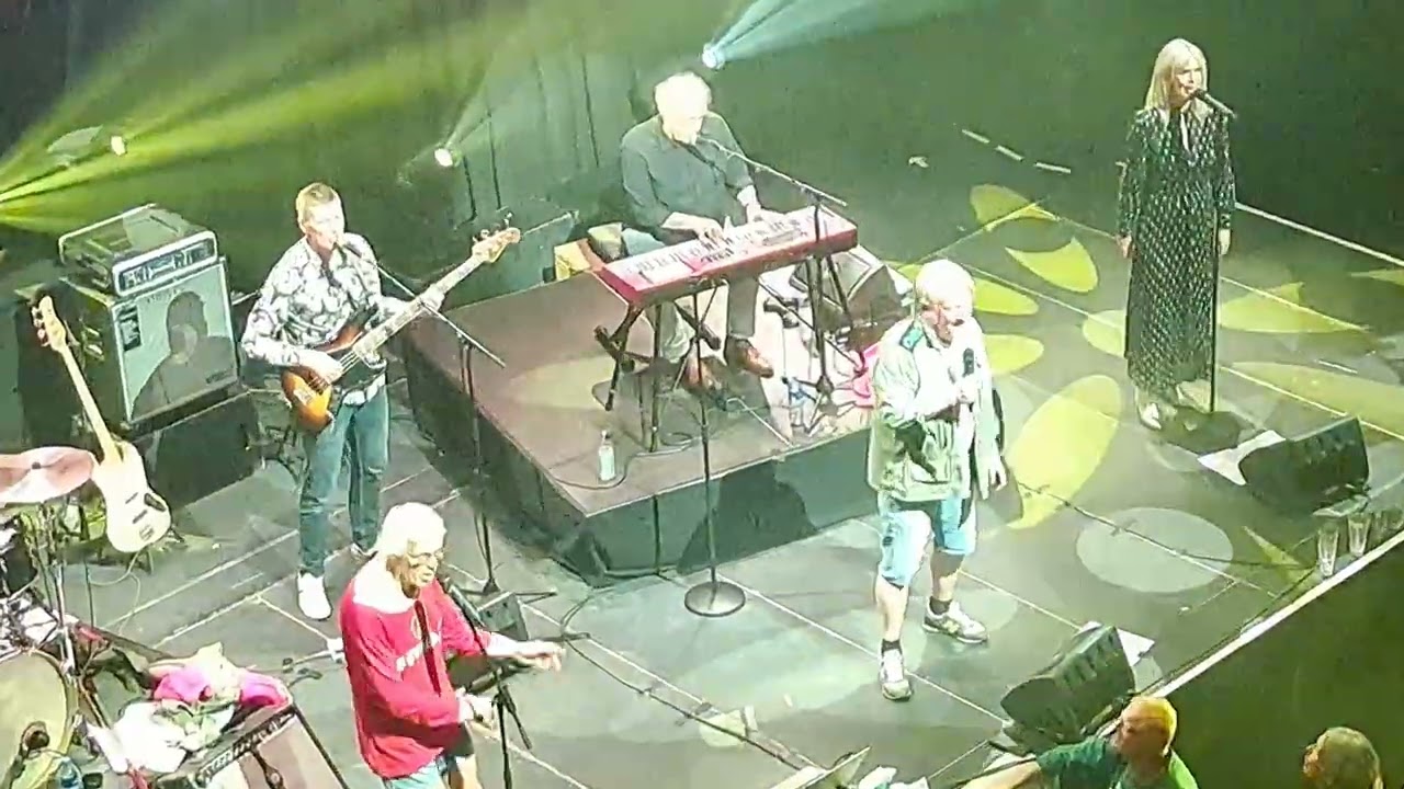 20251102 Pe en Rinus (uit Groningen) in Paradiso Amsterdam