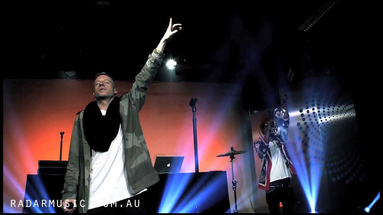 Macklemore & Ryan Lewis - Same Love - Live At Radar