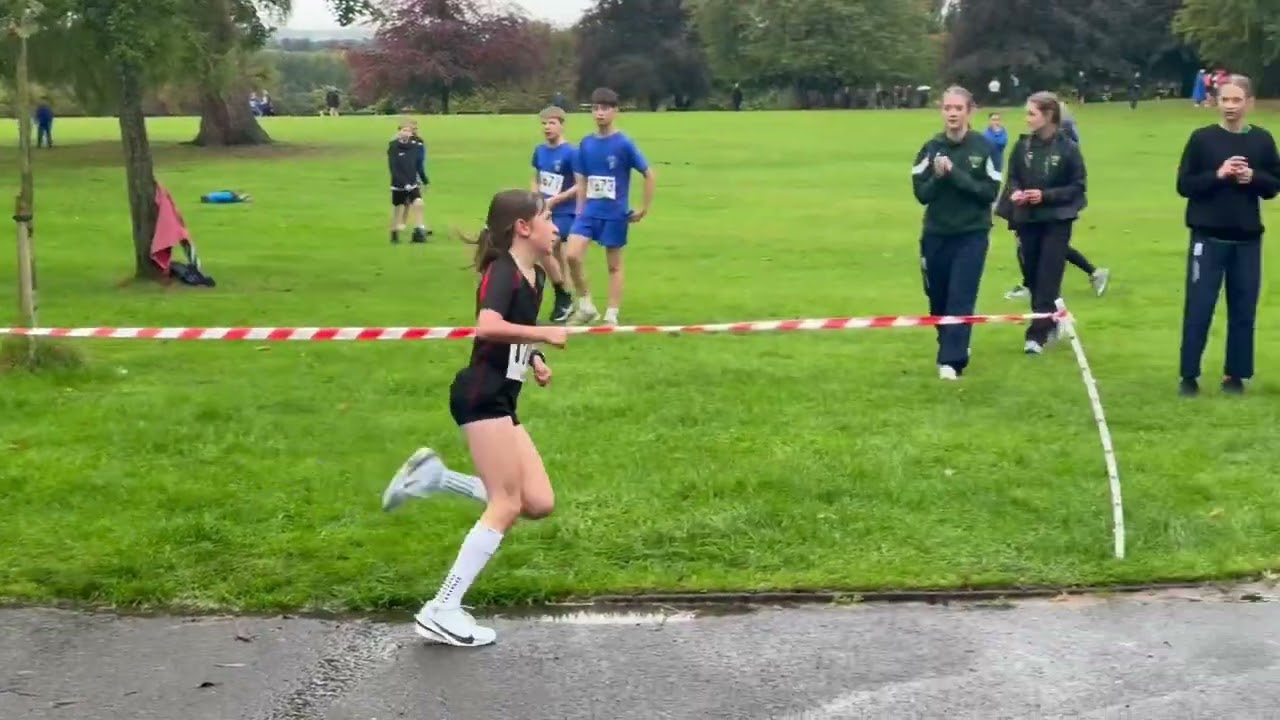 2025 Scottish schools 1 mile road race championships at Dunfermline. 1 October 2025 Isla 16th