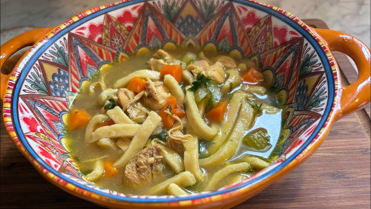 Куриный суп с лапшой (только темное мясо) - Здоровое и сытное блюдо