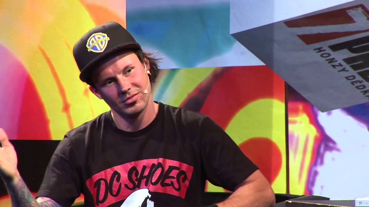 3. Libor Podmol (20. 4. 2015, Malostranská beseda) - 7 pádů HD