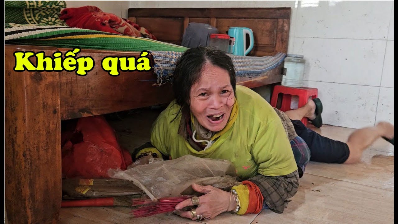Không thể tưởng tượng nỗi, căn nhà Dì Minh còn hơn bãi rác.