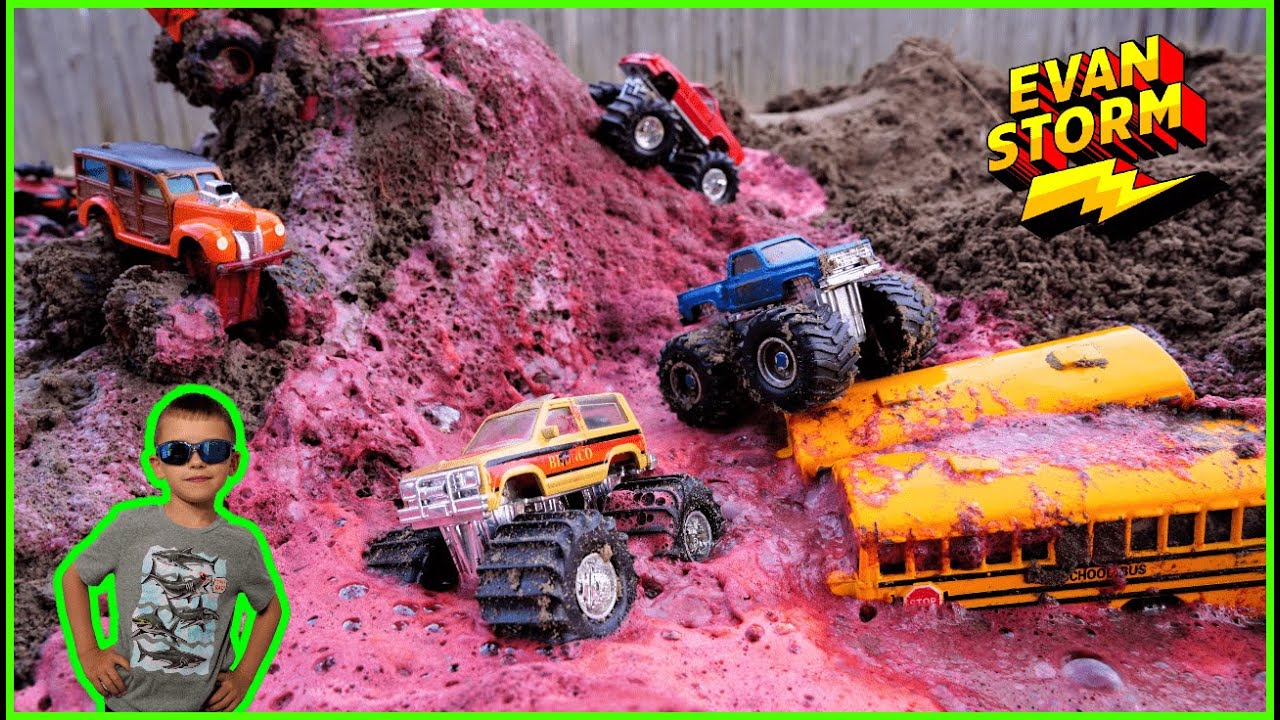 Monster Trucks Lava  Super Chargers Building Dirt Pile Race Track with Dirt Squad