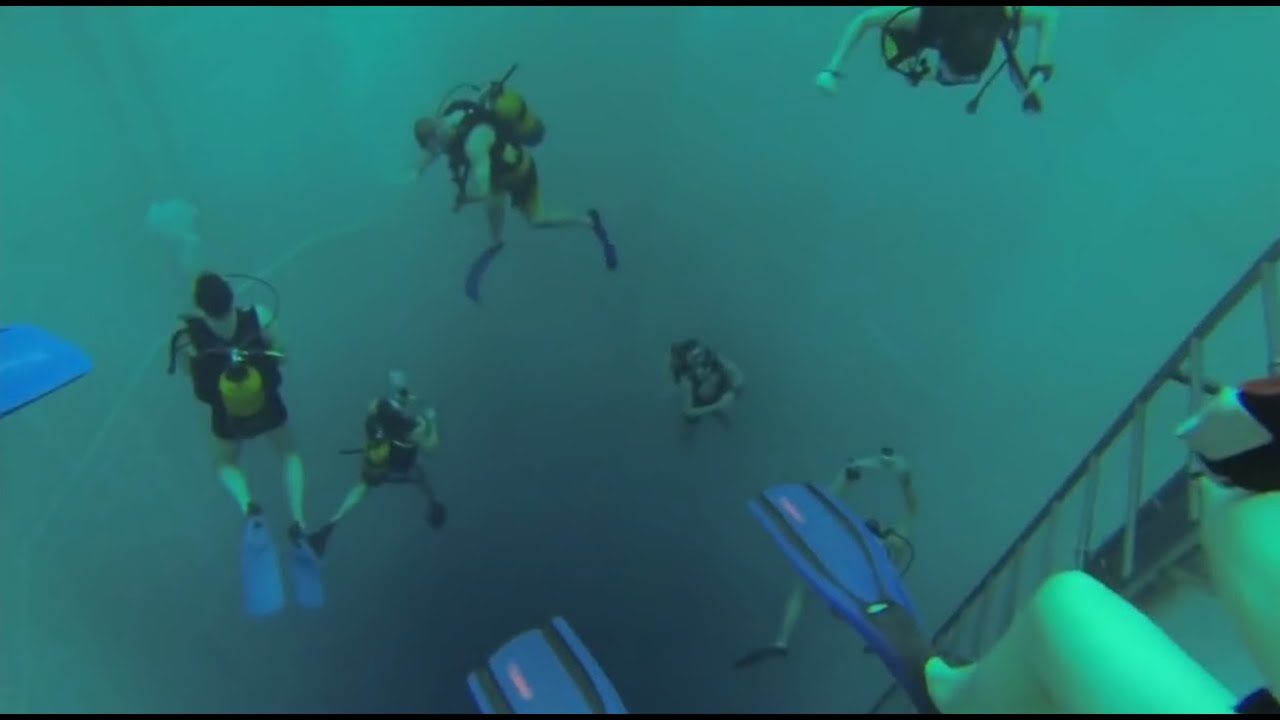 Diving at the worlds deepest diving pool: Nemo33 Brussels 2/3