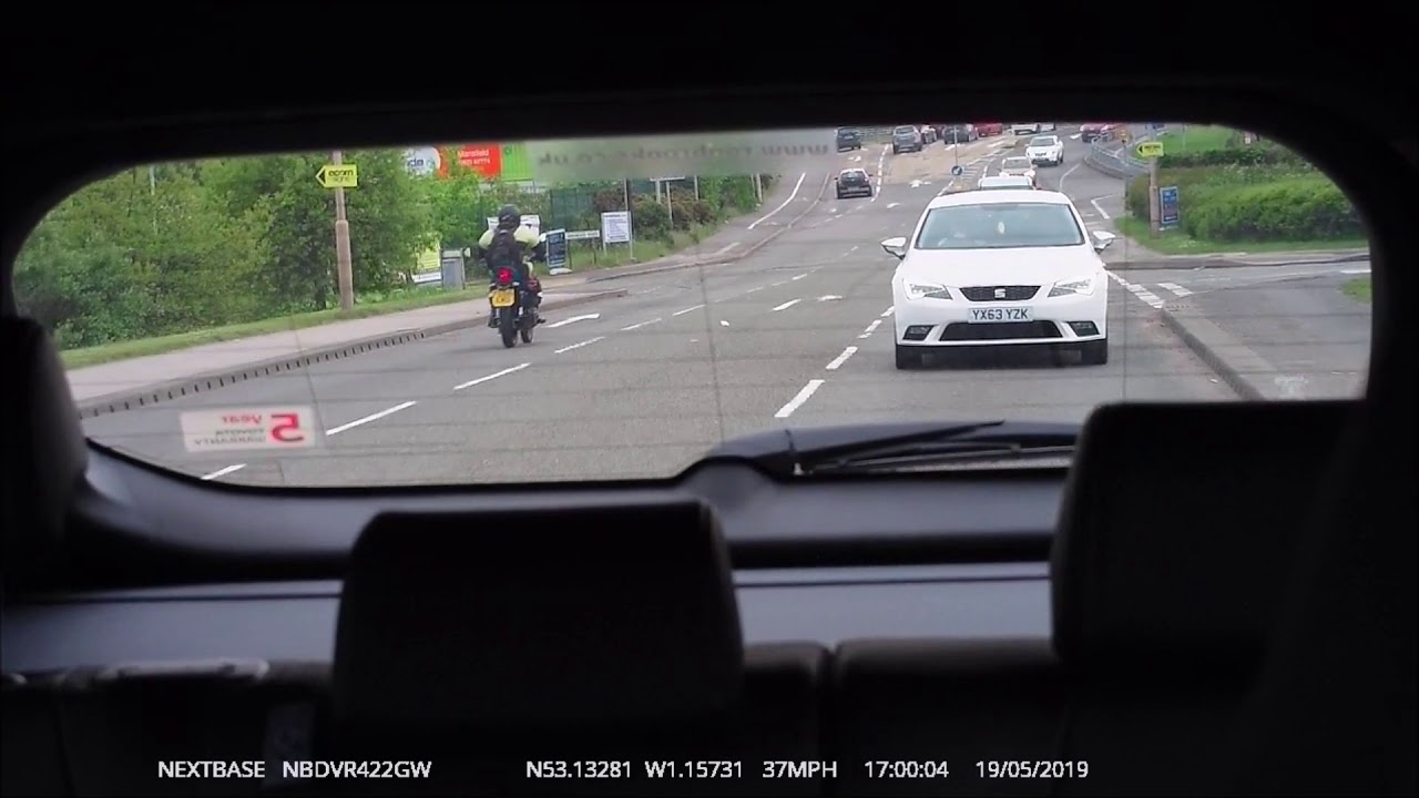 NEXTBASE 422GW Rear View Camera Footage