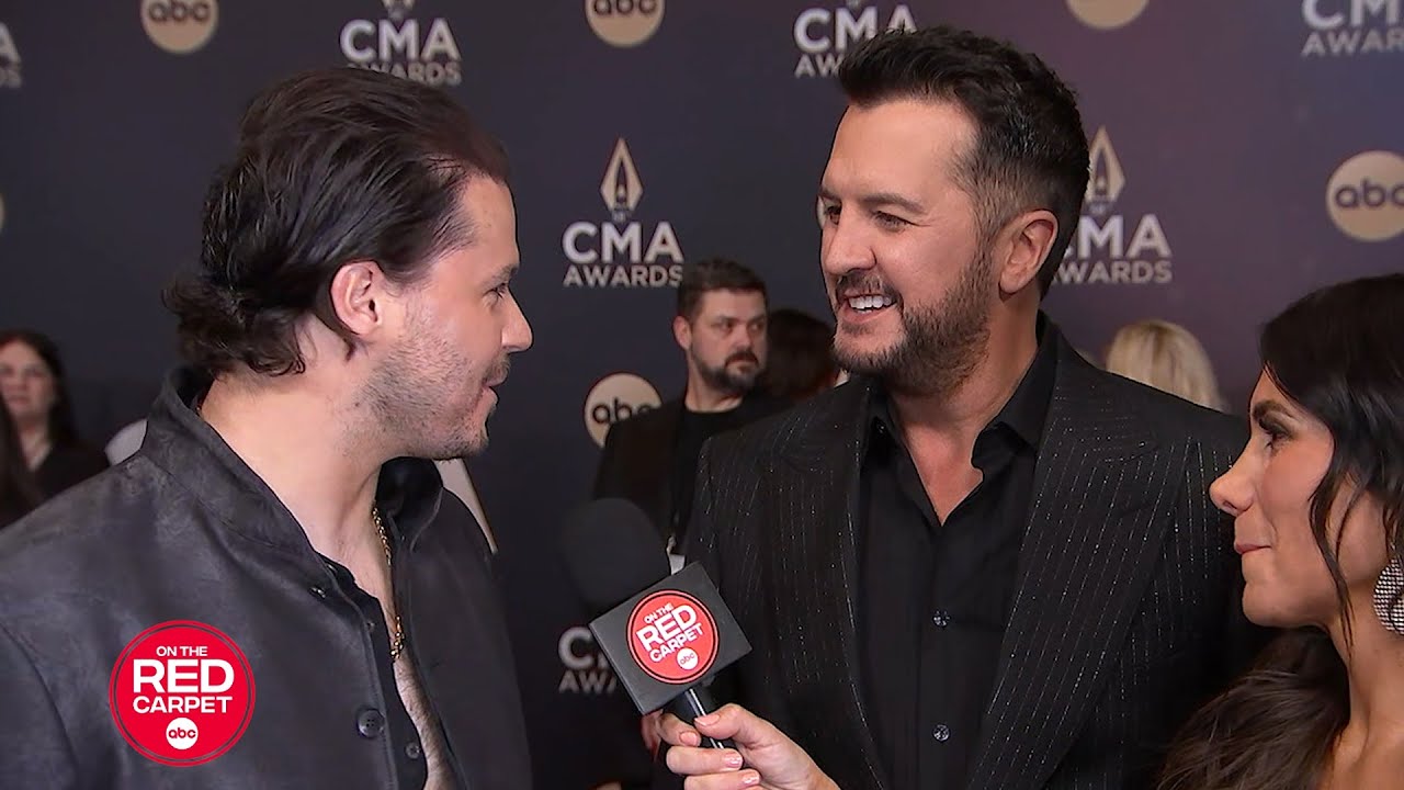 Luke Bryan surprises Josh Ross with award live during 2024 'CMA Awards' red carpet interview
