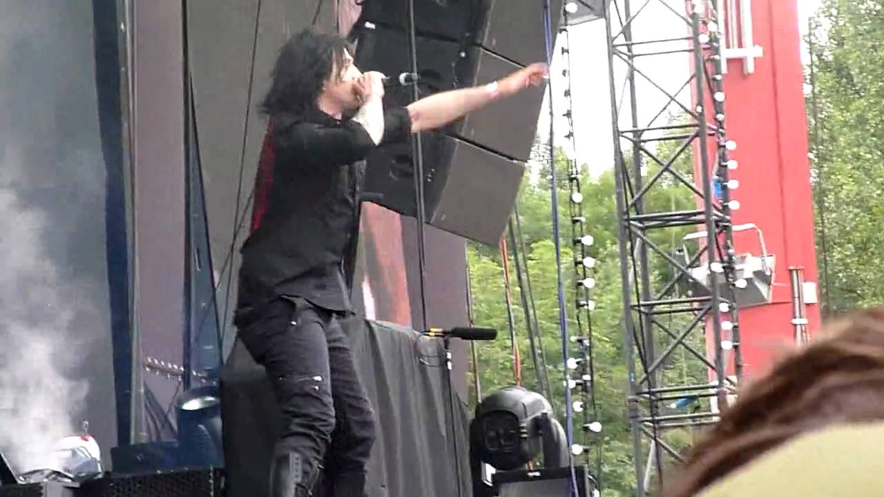 Channel Zero - Suck My Energy (Live @ Rock Werchter 2010)