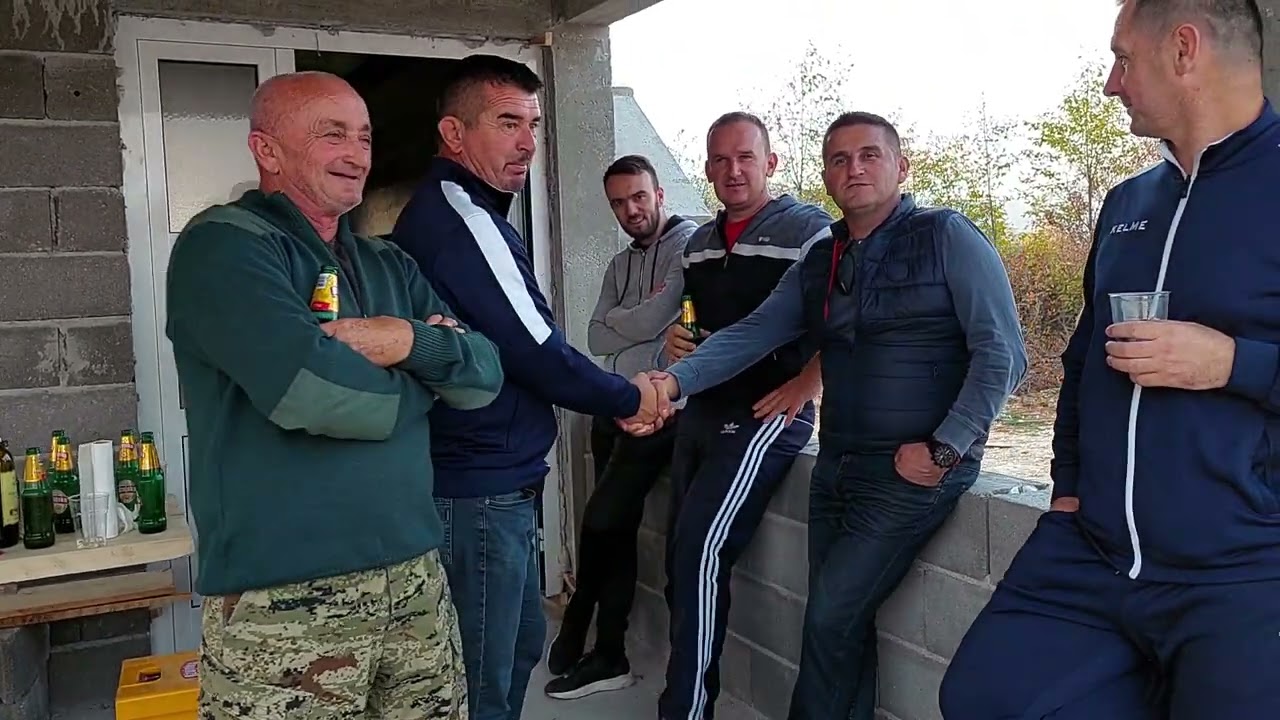 Lovačka sekcija Orašac fešta nakon otvorenja lovačke kuće Prozor Rama