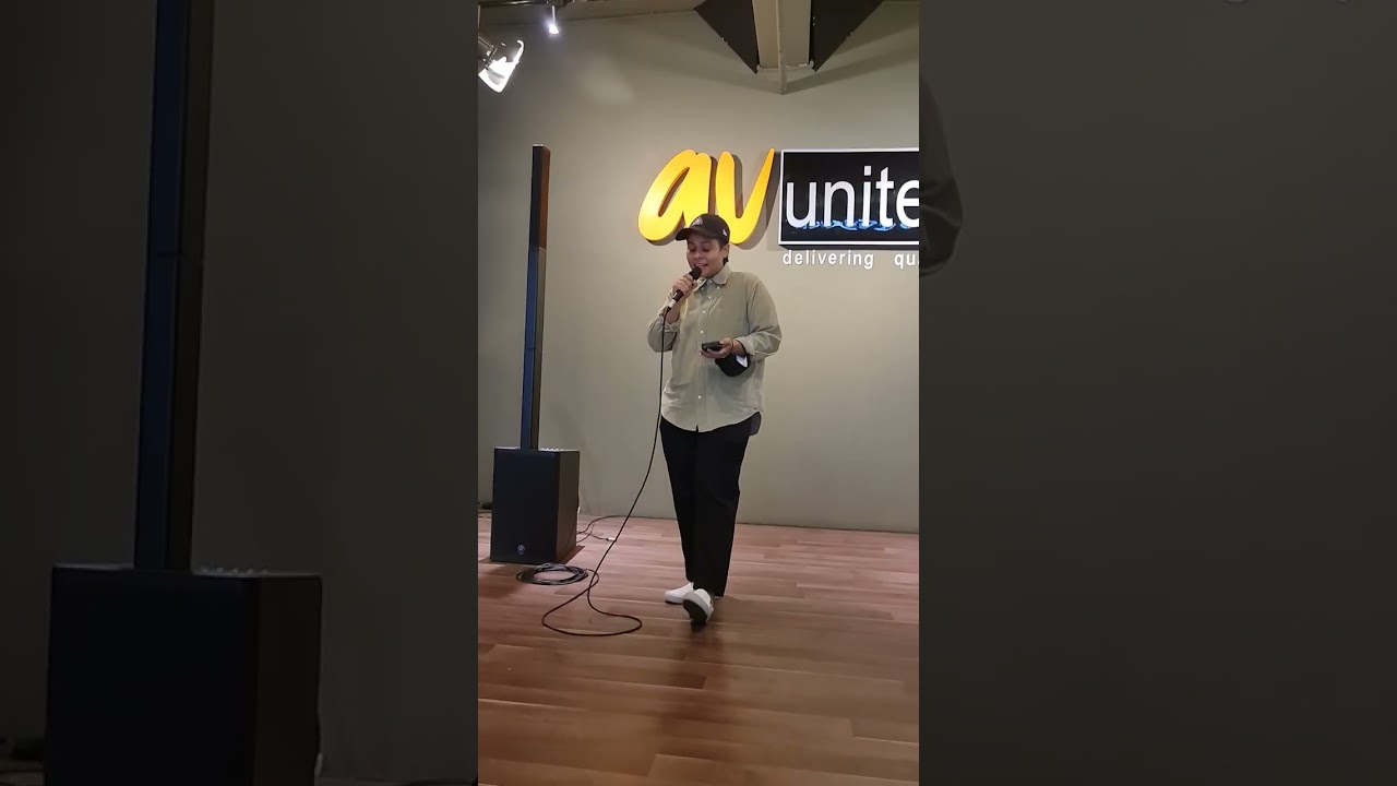 Yamaha StagePas 1K MkII tested by busker