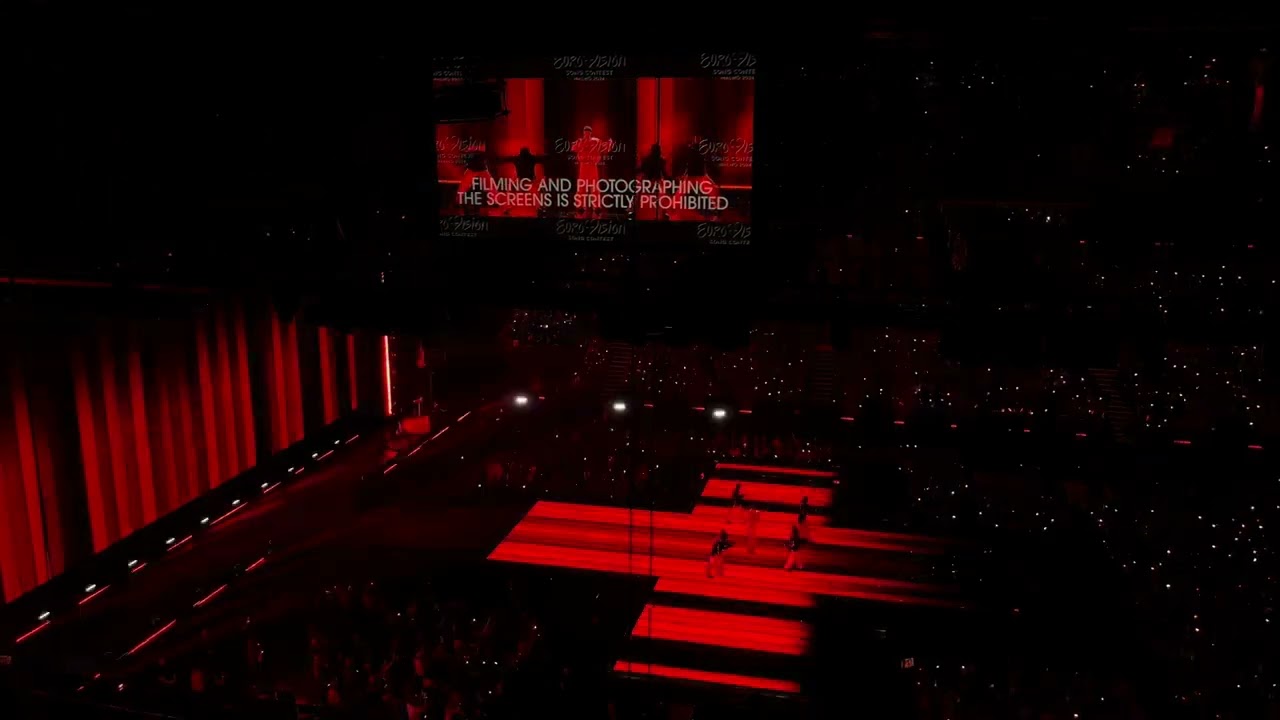Eurovision 2024 semi-final preshow Lithuania Silvester belt - Luktelk