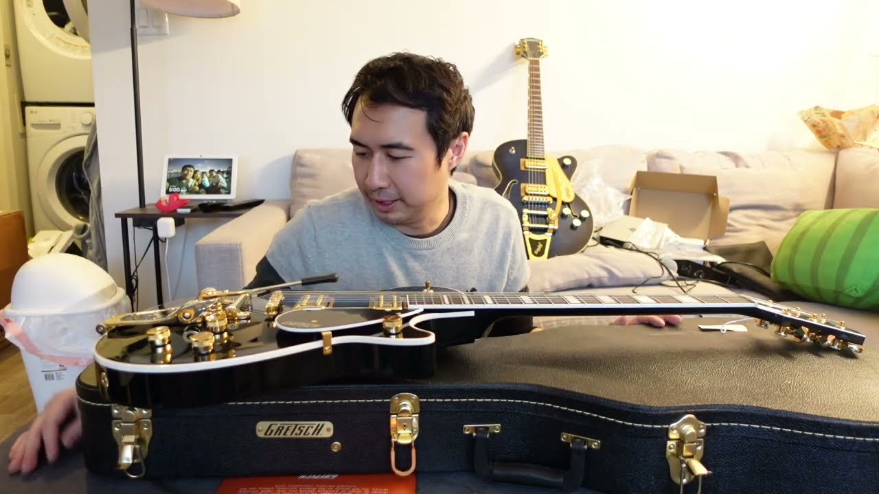 Gretsch Players Jet (Midnight Sapphire) overview + demo + comparison w/ Electromatic Center Block Jr