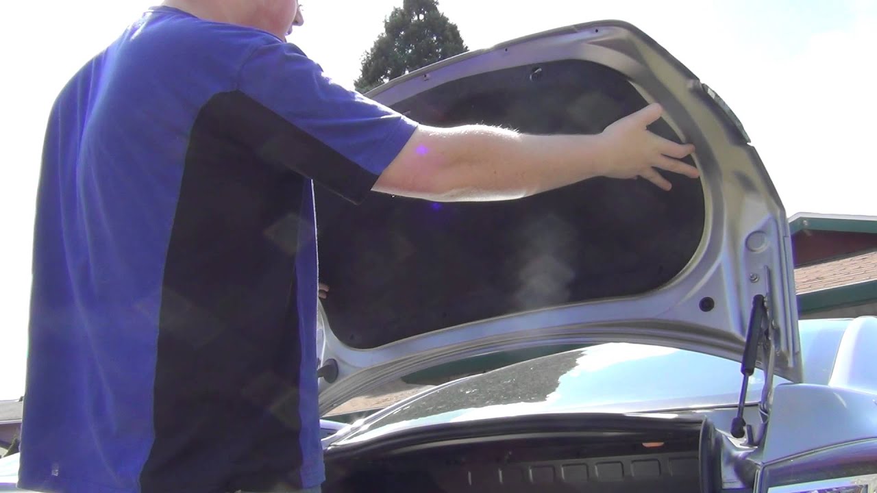 2011 Mazda3 Reverse and Third Brake Light Replacement