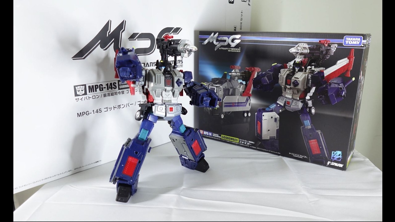 Распаковка и обзор фигурки Transformers Masterpiece MPG-14S Godbomber (神彈 / 矽元) из набора God Gin...