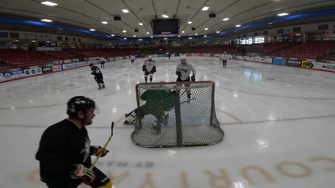 Little lunch practice before playoffs