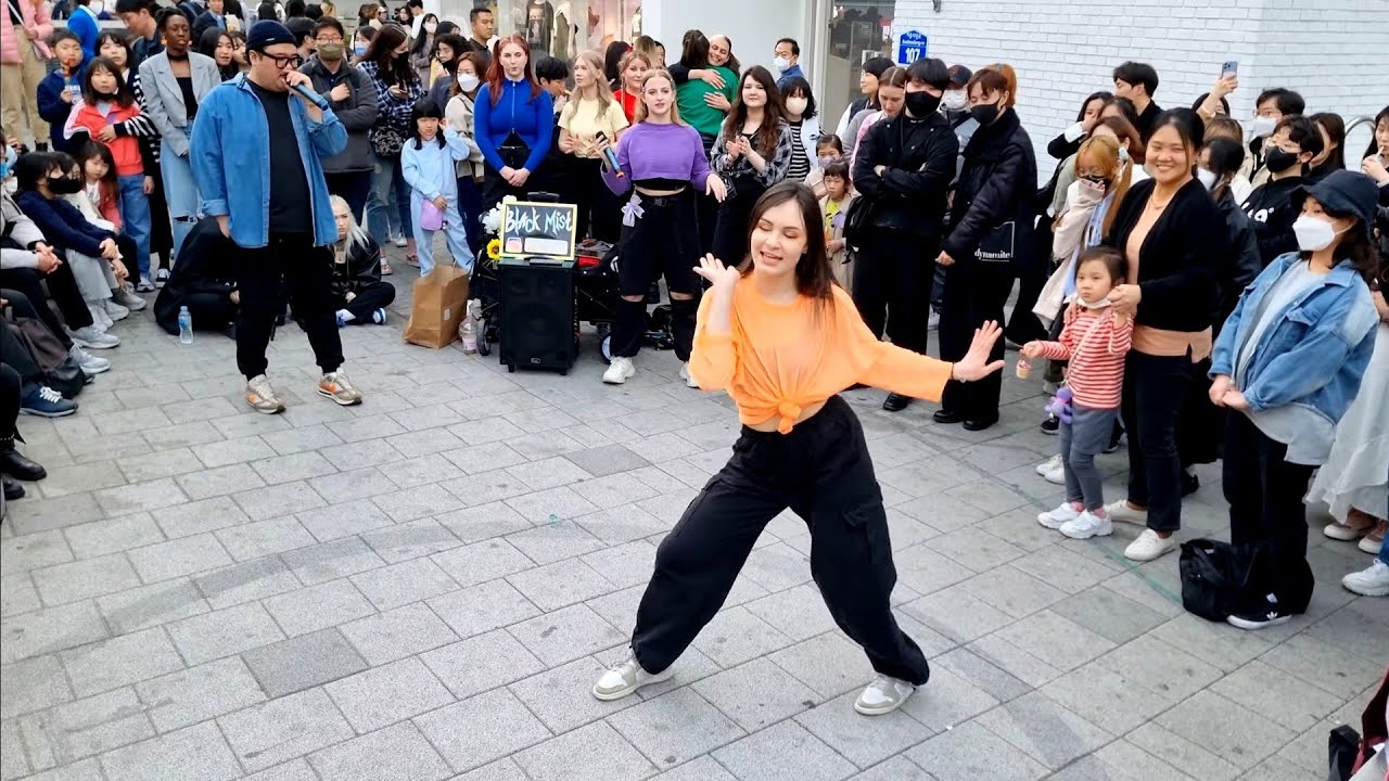 [STREET ARTIST] BLACK MIST: ALINA. HONGDAE BUSKING (LOCO). 230325.