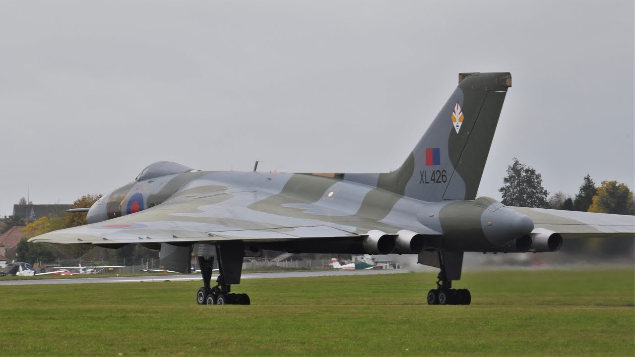 ✈ Avro Vulcan XL426 High Power Engine Runs at London Southend Airport!