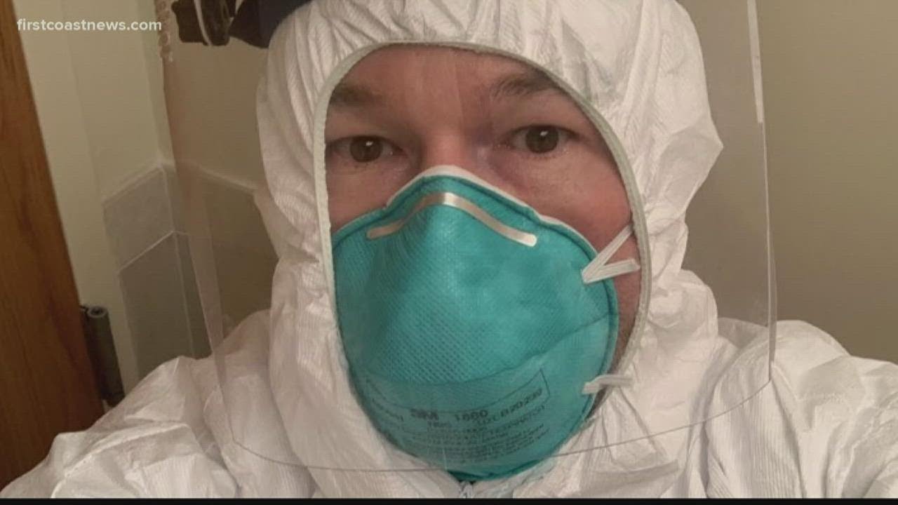 Traveling ICU nurse: 