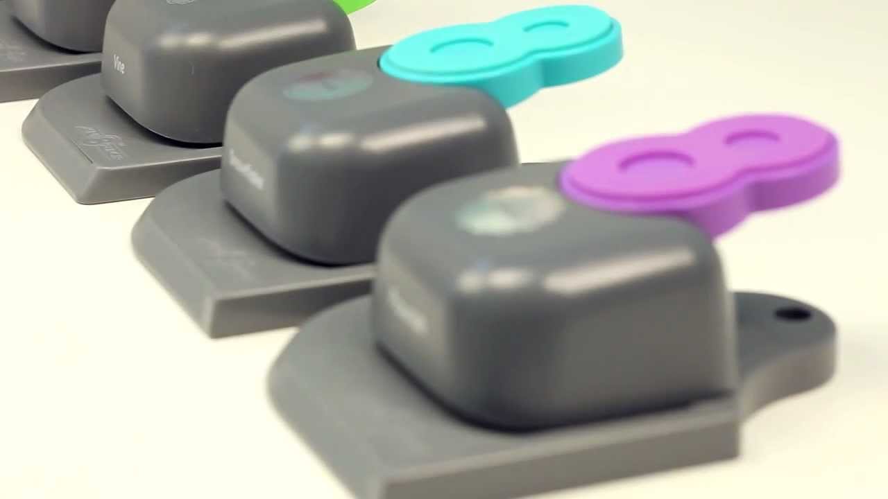Mini 8 Punch by We R Memory Keepers