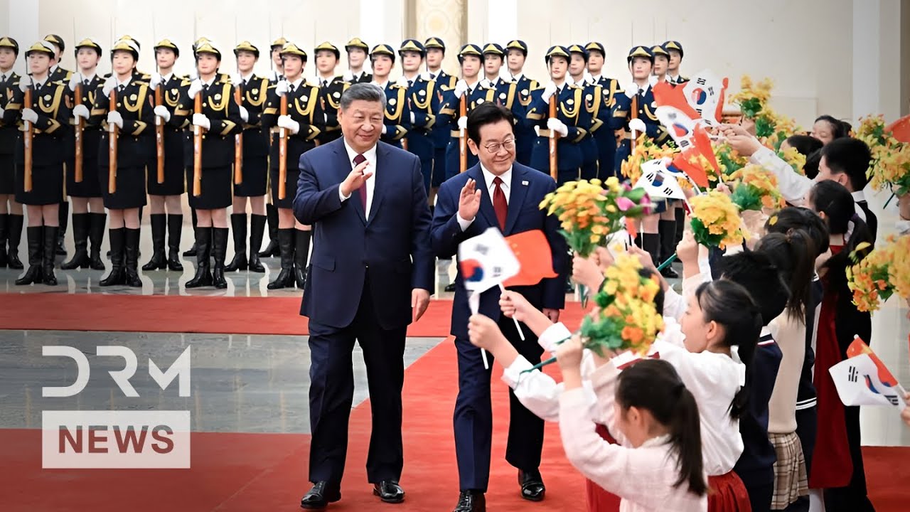 Торжественная церемония приветствия: Си Цзиньпин проводит почетный караул в честь президента Южно...