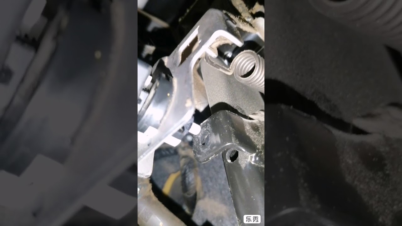 انوار الفرامل معلقه تاكد من جلده حساس الدعسة الفرامل Brake pedal stop cushion
النترا alnatra وغيرها