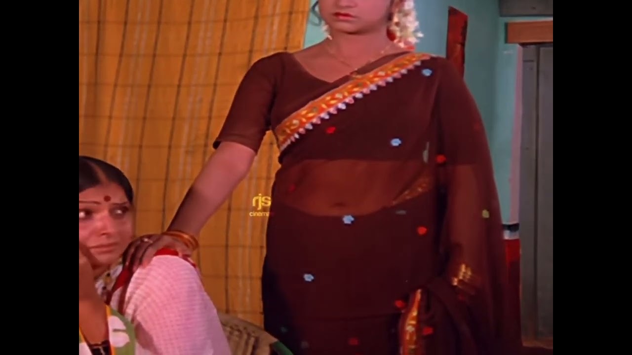 Actress Radhika Navel