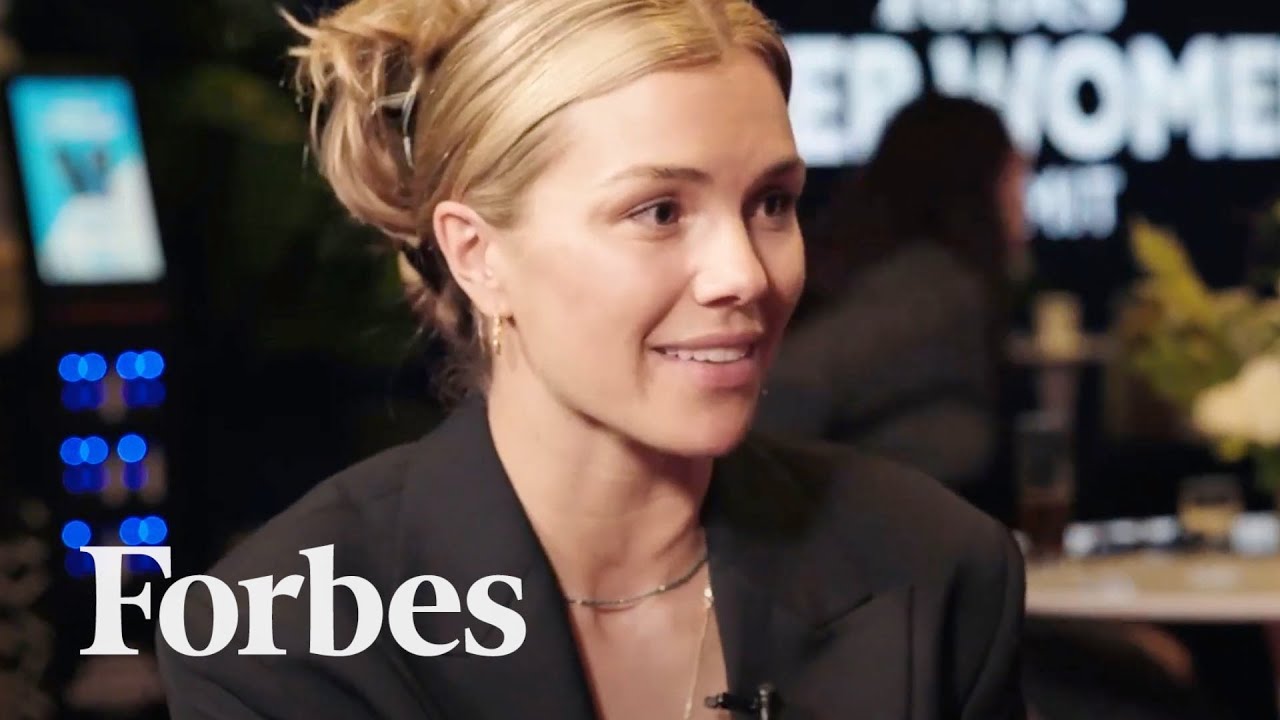 Outdoor Voices Founder Shares The Entrepreneurial Rollercoaster Of Her 20s And The Power Of Risks