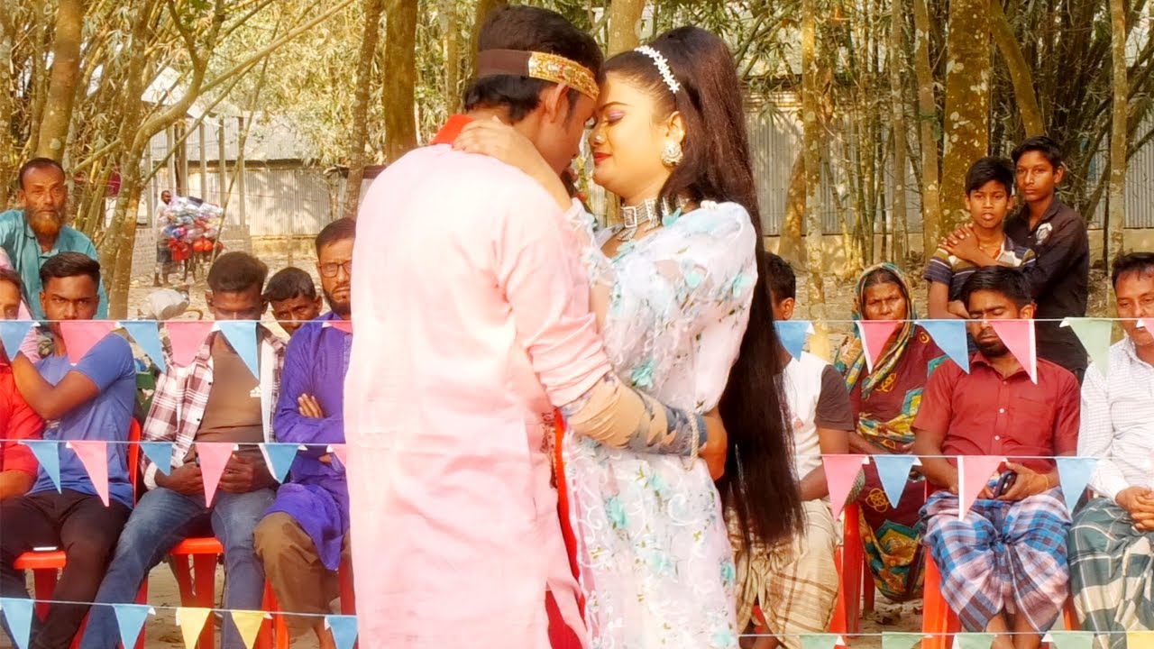ঝমুর নায়িকা তানিয়া ও নায়ক শান্তর গান। ফুল তোল ফুল তোল লাইলী গাঁথ ফুলের মালা