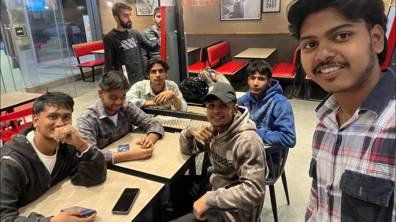 Aaj to Maza Aa Gaya  bhai KFC me 🤤 wait for end😂 @Nanuu_minivlog01 1k subscriber, please